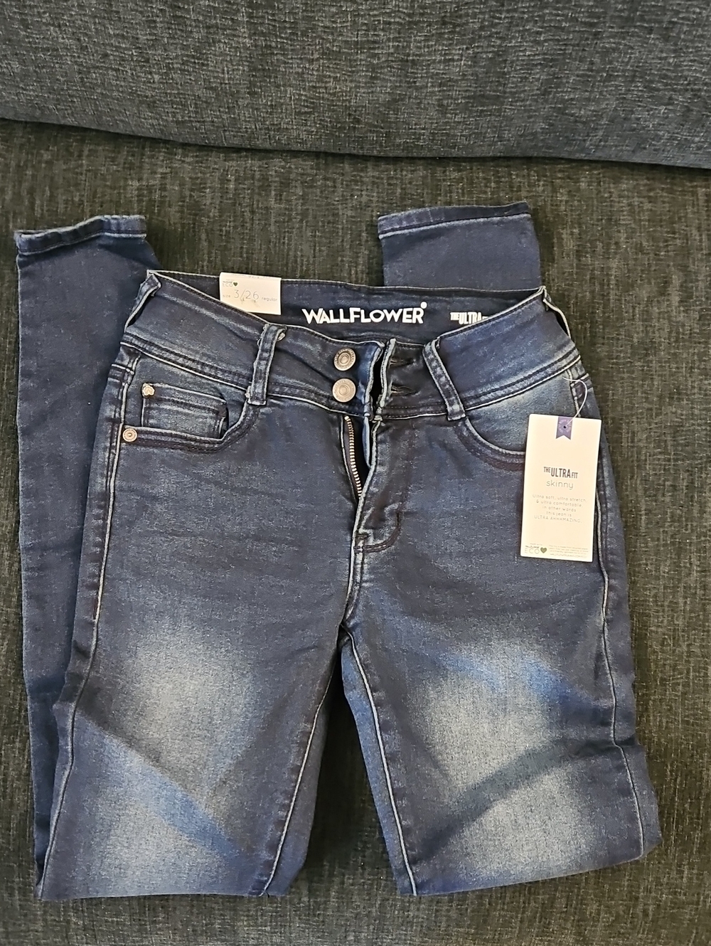 Wallflower Women's Indigo Skinny Jeans with Faded Wash